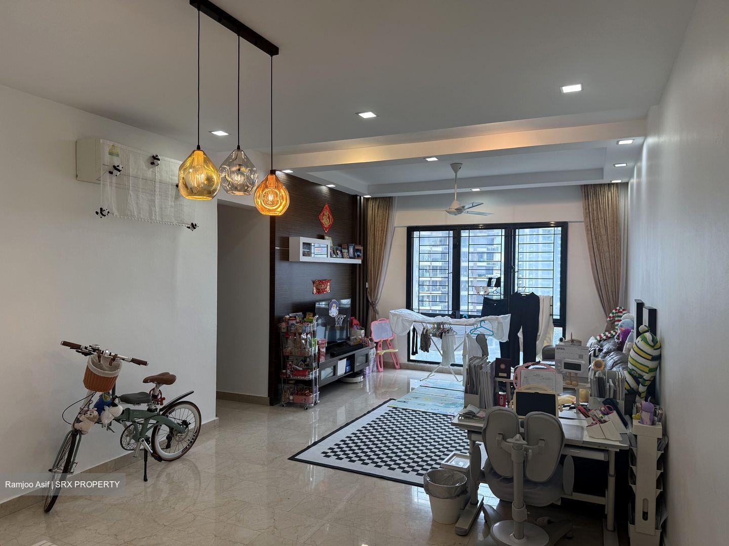 Simsville (D14), Condominium #551913481